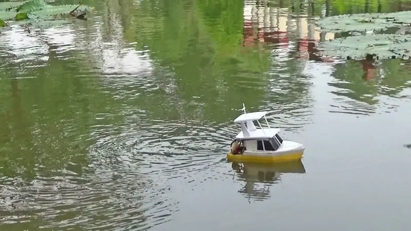 Mini RC Boat for Kids