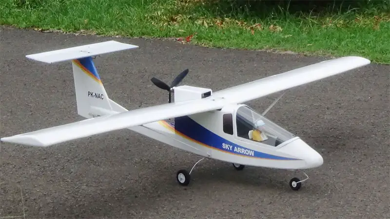 RC Sky Arrow Trainer Plane